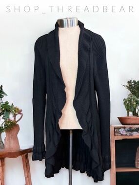 EUC [Matilda Jane] Black Ruffly Long Sleeve Duster Sweater Cardigan | Medium